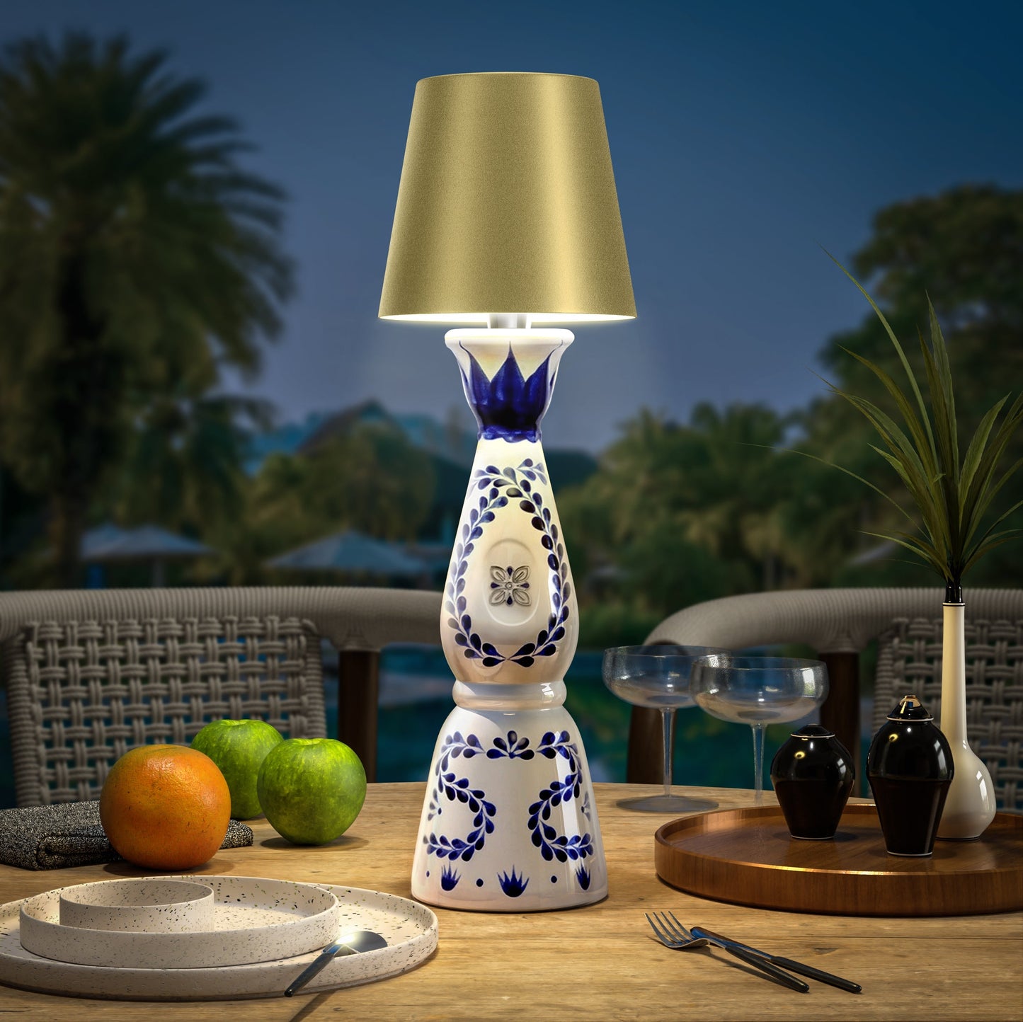 Wireless Bottle Lamp – Modern Design